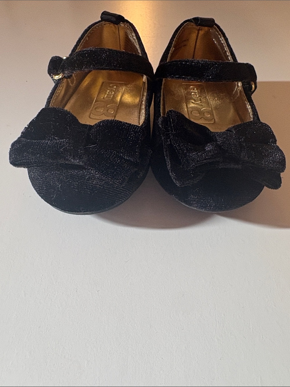Crazy 8 Black Velvet Mary Jane Shoes with Bow- Toddler 4